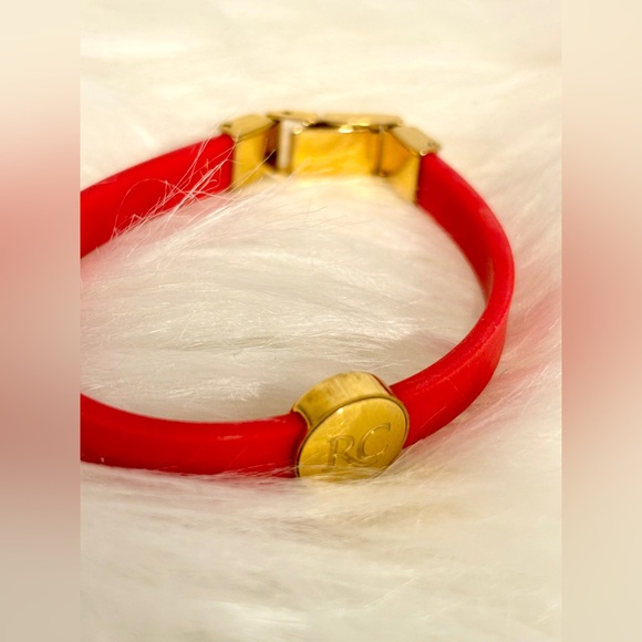 Rustic Cuff red jelly bracelet with gold closure. - Picture 3 of 5